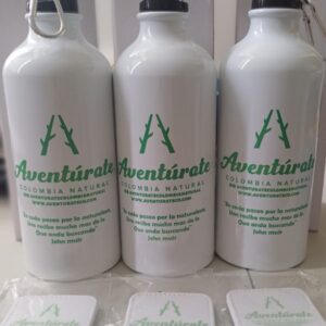 Botella de Aluminio Aventúrate: Tu compañera de aventuras